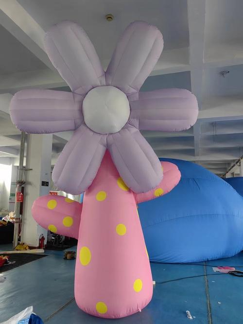炫彩气模城堡 点亮景区活动的流量密码
